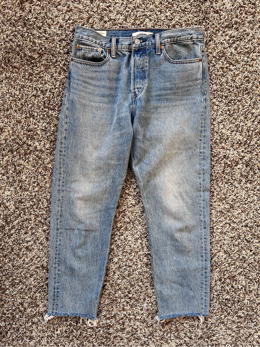 Levi’s Wedgie Straight Leg Ankle Jeans